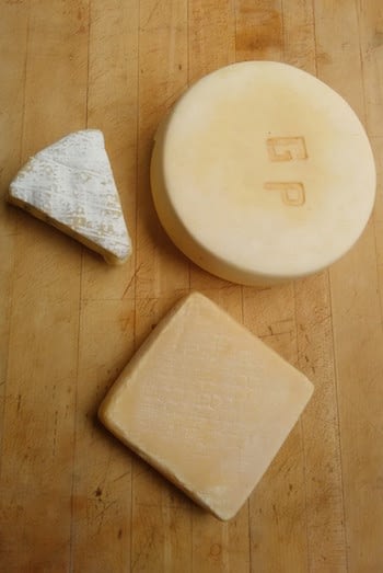 3 cheeses upright